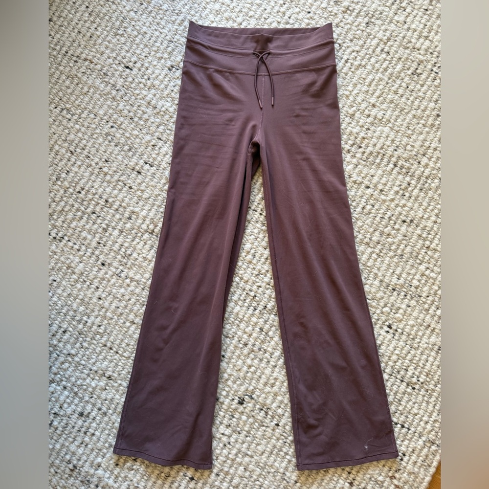Vuori daily wide leg pant